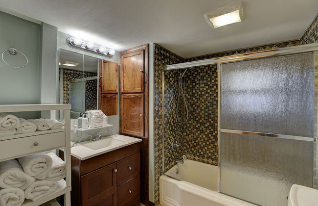 Serene Creek Side Cottage Retreat - Foto 10