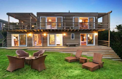 Surfside Villa by Rove Travel - Oceanfront Home with Hot Tub - Foto 50