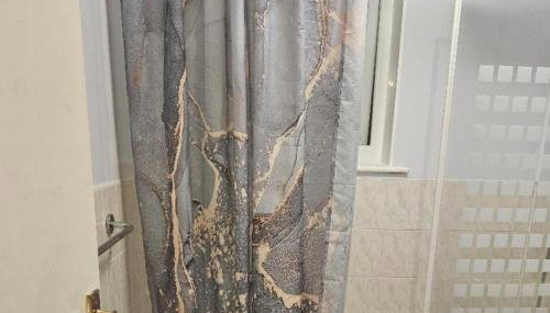 1 Bed House Sleeps 2 -Free Parking -Tv - Foto 5