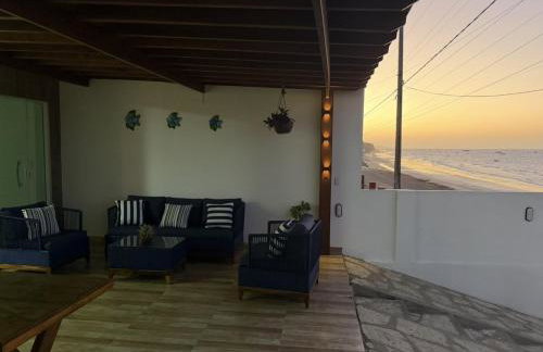De frente para o mar com a comodidade de acesso as 5 suites climatizadas todas no Terreo - Foto 3