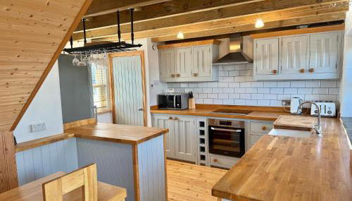 Stylish Cottage - Walk to Beach & Pubs & Fast WiFi - Foto 5