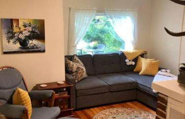 Coastal Cabin - Downtown Historical Log Home - Foto 10