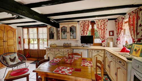 Pretty cottage with exclusive use of private pool in 5 acres of grounds - Foto 5