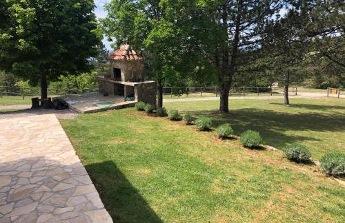 4 Seasons House - Photo 12