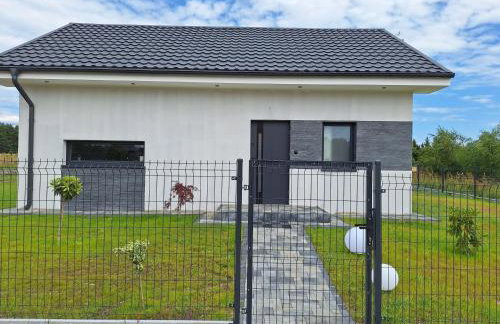 Nowoczesny wypoczynek - dom blisko jeziora i lasu - Foto 2