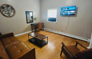 Suites on East Side near Whole Foods, Brown University, Miriam Hospital, MBTA, Downtown, - Foto 53