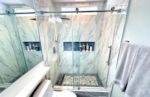 Rainforest Villa 4 Bedroom PoolSpa Walk2Disneyland - Foto 22