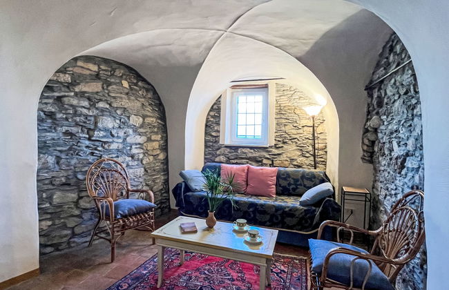 2 bedroom Apartment in Prelà with garden and terrace - Photo 8