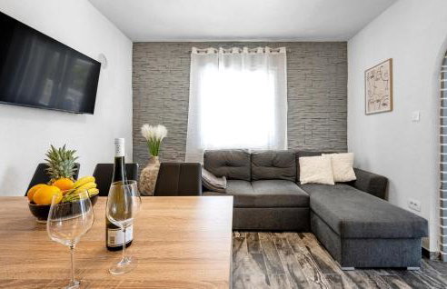 Beautiful Apartment In Sibenik - Foto 3