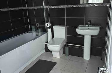 Modern apartment, 1km from city! - Photo 18