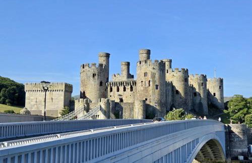 Characterful 2 bed within Conwy Walls - Foto 18