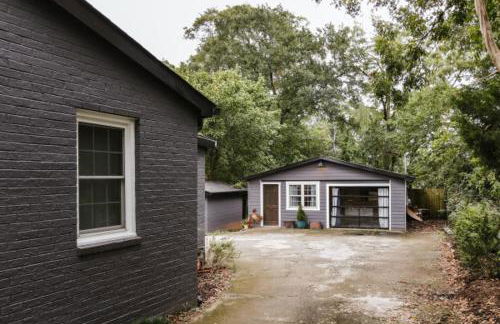 Greenway Garage with Firepit - Photo 24