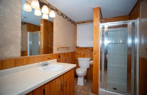 Traditional Cabin - Family Headquarter - 2 Bed Cabin - Fast Wi-Fi CB09 - Foto 4
