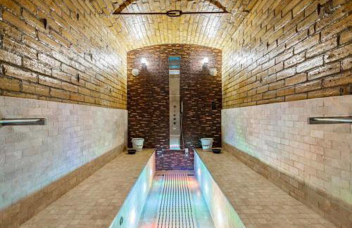 Luxury Georgian House With Sauna Sleeps 19-23 - Photo 10