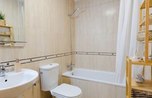 La Marina II, luminoso apartamento junto a la playa - Photo 12