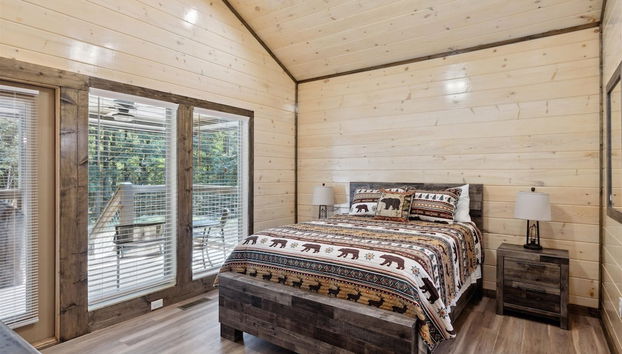 Bear View Estate 2 Bedroom Cabin by RedAwning - Foto 5, Habitación