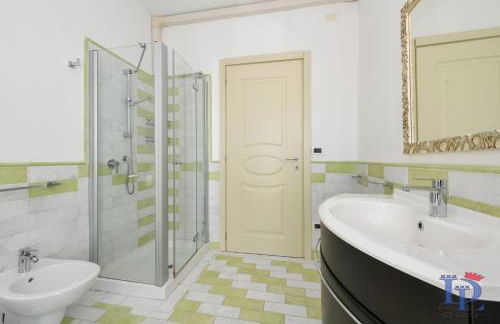 CIAO LAGO Family Apartment DesenzanoLoft Official Partner Homes & Villas by Marriott Bonvoy - Foto 28