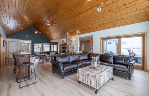 Mountain View Home w/Hot Tub - Close to Downtown! - Foto 11