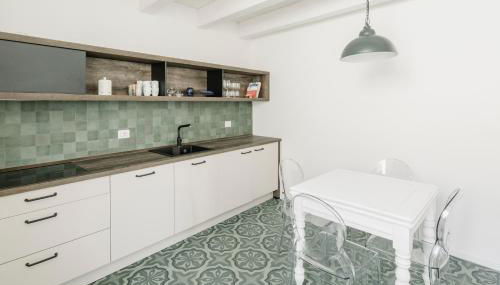 AltaMarea - Luce, spazi ampi e comfort al centro del paese - Foto 5, stove