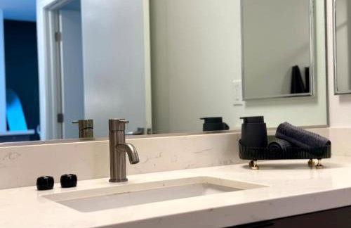 Elegant Escape 10 Min from Disneyland With Pool & GYM - Foto 68