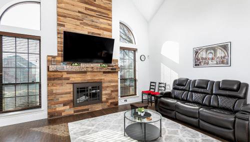 Modern Elegance Prime Location in Carrollton - Foto 1
