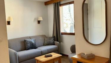 Cozy 4 bedroom duplex apartment, spa residence - Photo 2