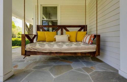 Brookwood Getaway Stock Tank Pool Outdoor Theater - Foto 35