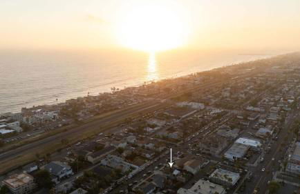Walk to the Beach Private Backyard and Fire Pit - Foto 41