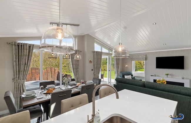 Trevelyn Lodge - Luxury Lodge Hot Tub Close to Beach - Foto 7