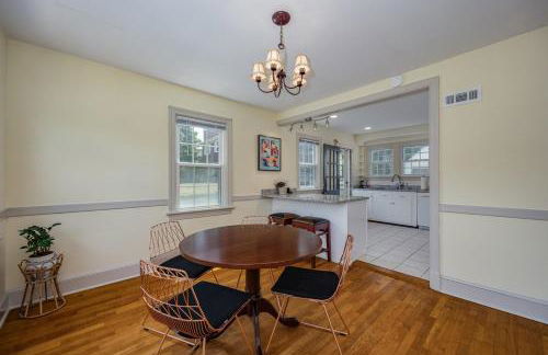 Harrisonburg Hidden Gem Across from JMU & Hotspots - Foto 5