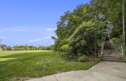 Entire 4 Bdrm Beautiful Home Next to WMU/K College - Foto 14