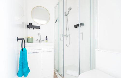 Bijou Retreat 2 mins from Beach - Foto 3