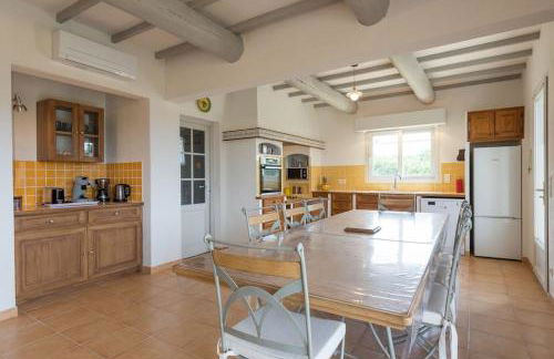 Le Mas du Miel d'Or, 12 pers, au coeur du Luberon, air-conditionné, piscine, propriété de 5000 m2 - Foto 5