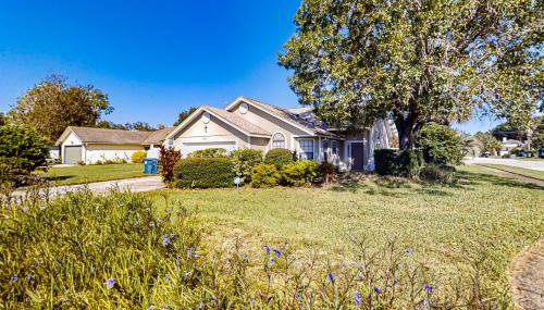 Spacious and quiet home with private patio & enclosed yard - Foto 2, Garden view