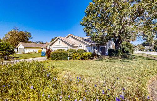 Spacious and quiet home with private patio & enclosed yard - Foto 2