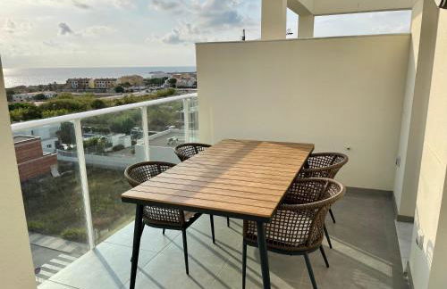 Beautiful penthouse with pool and wonderful beach view - Photo 8