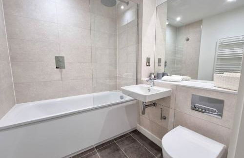 Luxury City Centre Townhouse with Parking - Foto 22