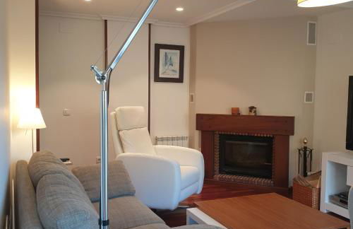 Paseo Tenorio, remanso de paz con CHIMENEA - Foto 26