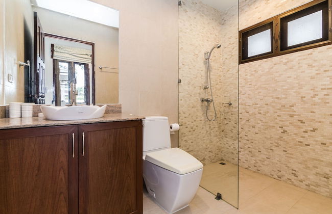 4 Bedroom Private Bali Style Villa HH1 - Photo 40