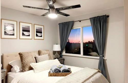 Bright & Quiet 1-Bed Condo with Balcony - Foto 18