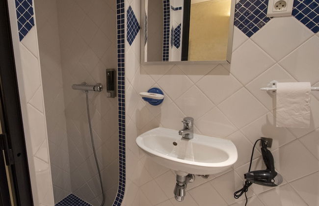 A L'OMBRE DU PALAIS - Photo 74