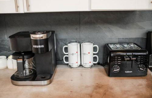 Modern Home of Style & Comfort! - Foto 7