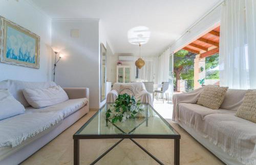 Altea Hills 3BR House with Private Garden - Photo 20