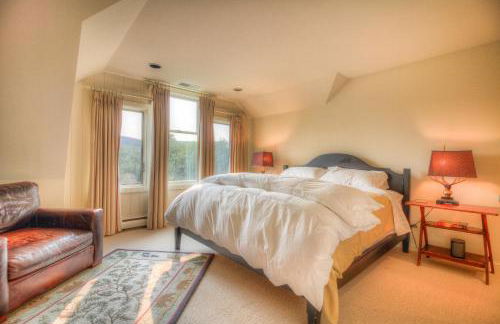 Stratton Mountain Condo with a Hot Tub! Sleeps 12! - Photo 65