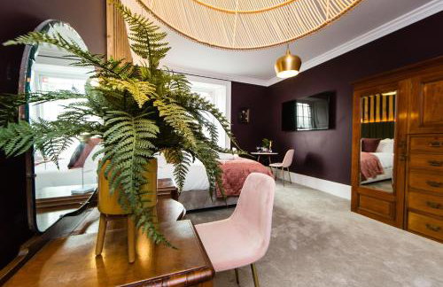 Skeldale House 'All Creatures Great & Small' Luxury Apartments & Studios in Askrigg, Yorkshire Dales - Photo 28