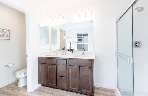 Spacious 4BR-3BA Cozy and Modern in Elk Grove - Foto 13