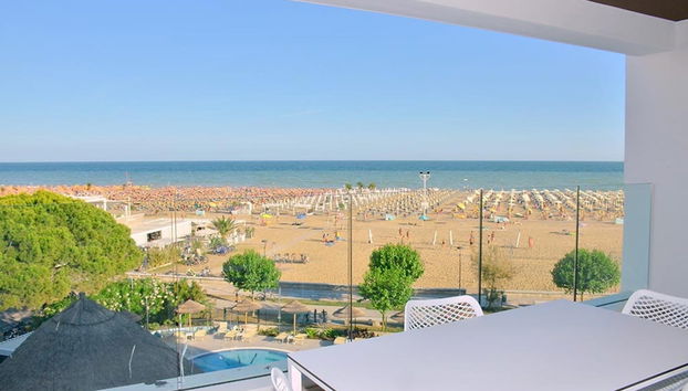 Bright Suite With Terrace and Ocean View - Photo 2, Primary image