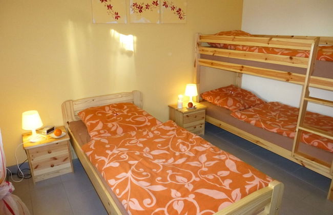 Relaxing Holiday Home in Willersdorf in the Forest - Photo 6