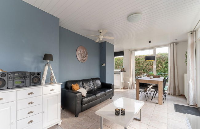 Holiday Home in Zeeland Near Lake - Foto 25