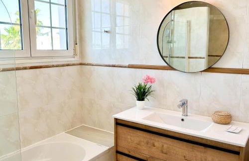 Villa in Playa den Bossa, 5 min SupermarketBBQ - Foto 33